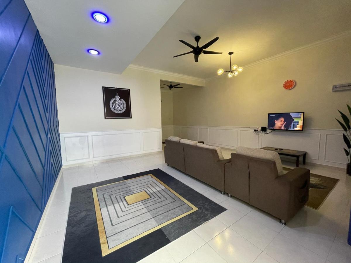No 61 Nazirin Homestay Tmn Indah Raya 2 Manjung Lumut Exterior foto